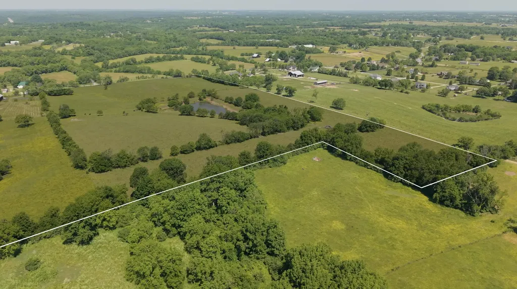 6300 Mccowans Ferry Road Versailles KY 40383