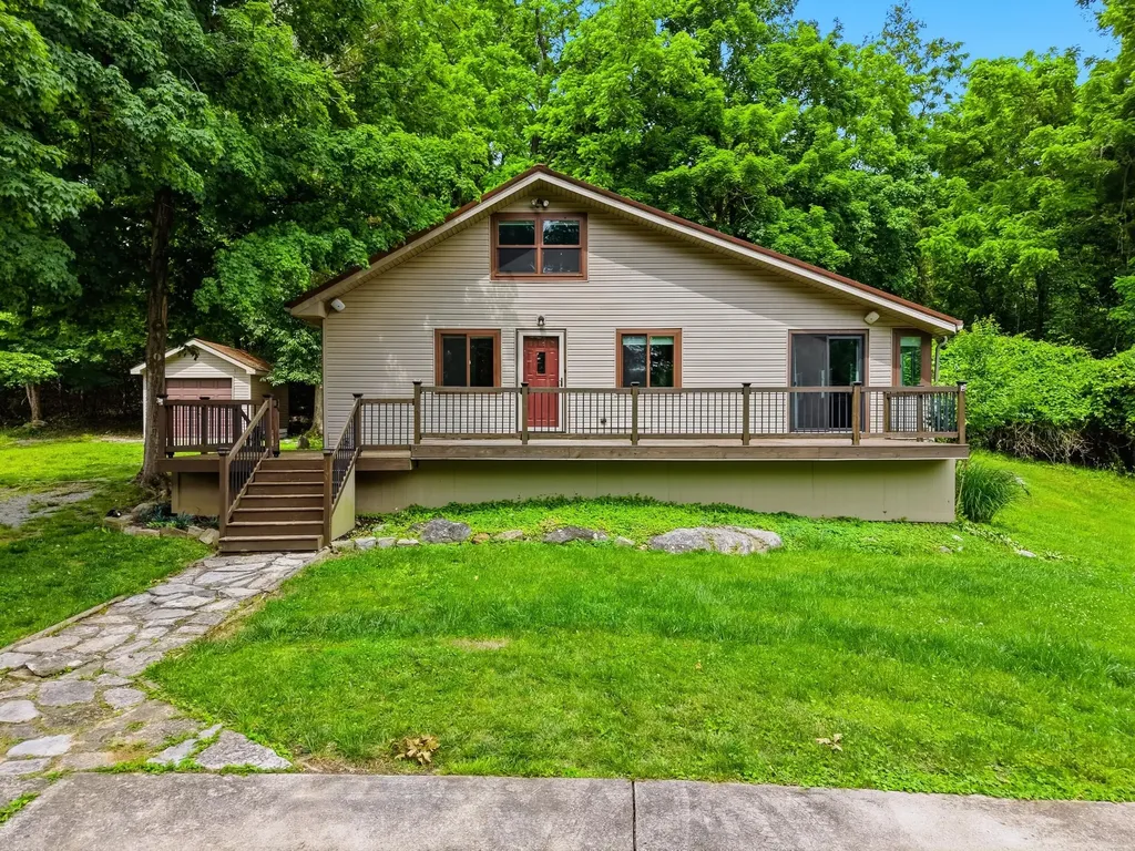 723 Chimney Rock Road Harrodsburg KY 40330