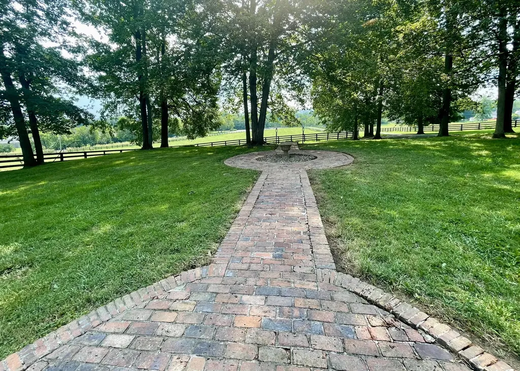 231 Kentucky 36 Cynthiana KY 41031