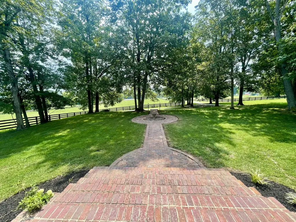 231 Kentucky 36 Cynthiana KY 41031
