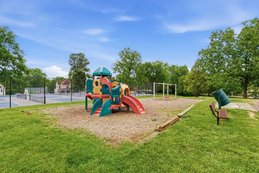 23 Wheeler Avenue Winchester KY 40391