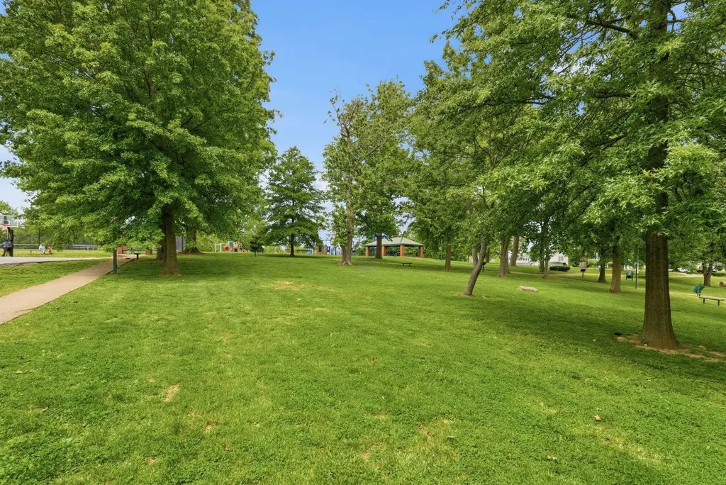 23 Wheeler Avenue Winchester KY 40391