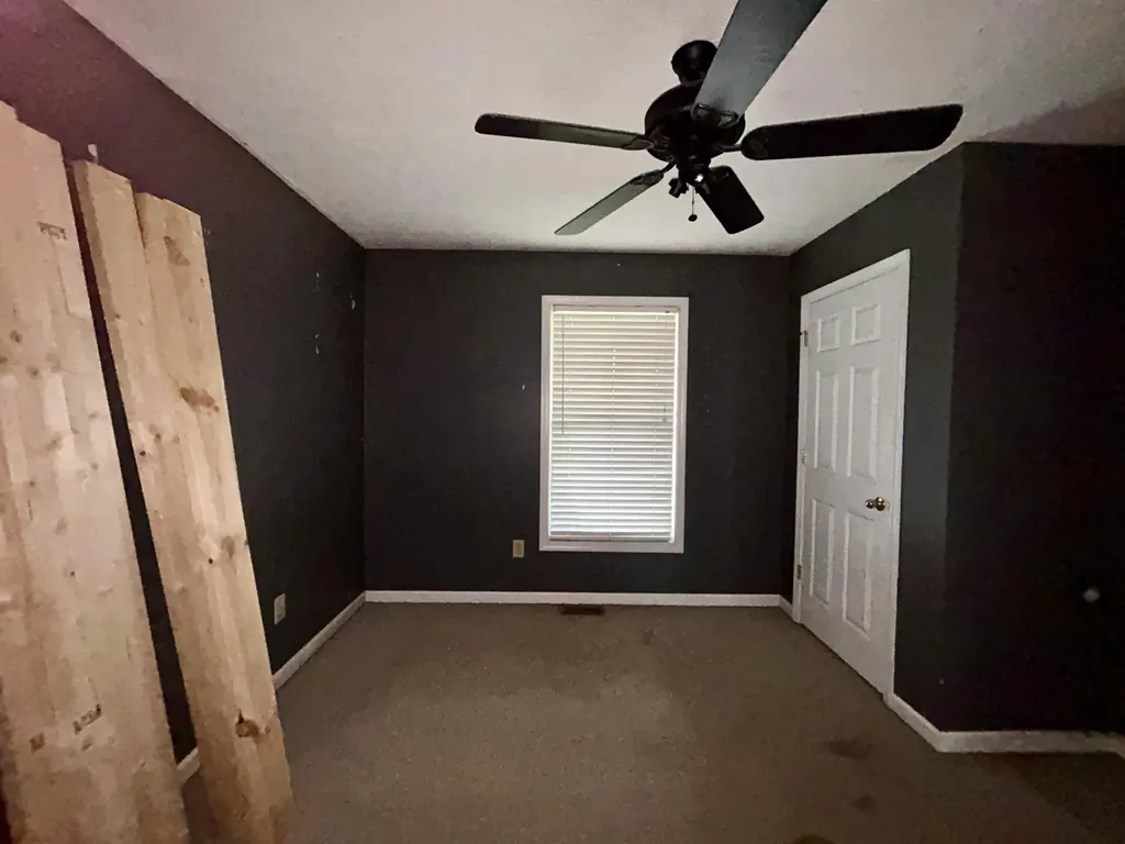 81 Brett Circle Hustonville KY 40437