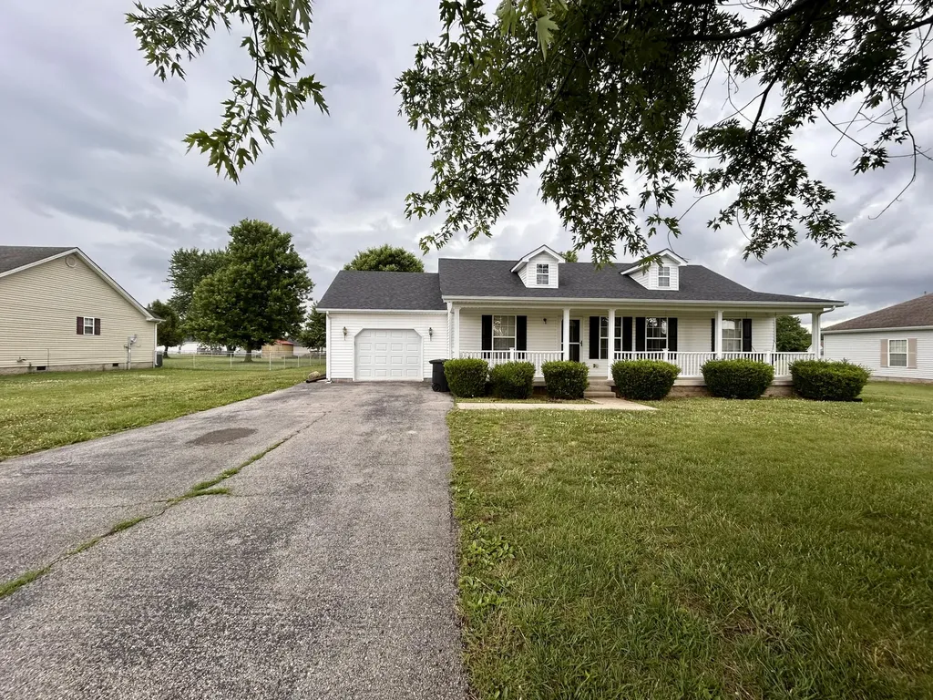 81 Brett Circle Hustonville KY 40437