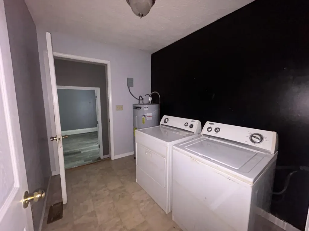 81 Brett Circle Hustonville KY 40437