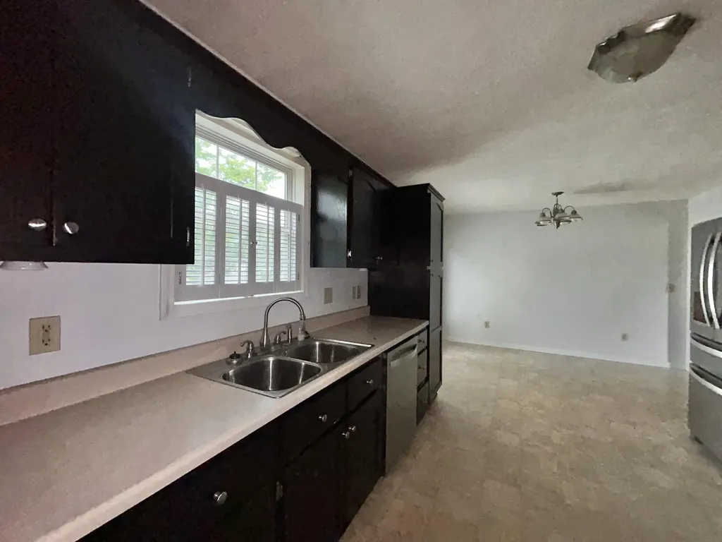 81 Brett Circle Hustonville KY 40437
