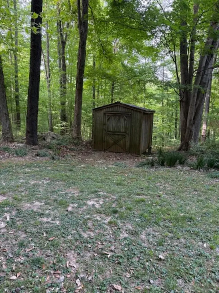 197 Janes Lane Monticello KY 42633