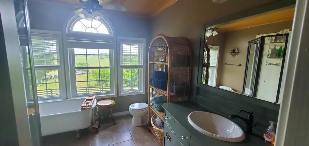 559 Moran Summit Road Richmond KY 40475