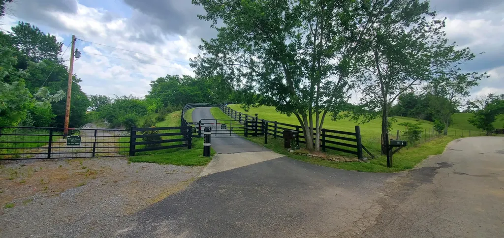 559 Moran Summit Road Richmond KY 40475