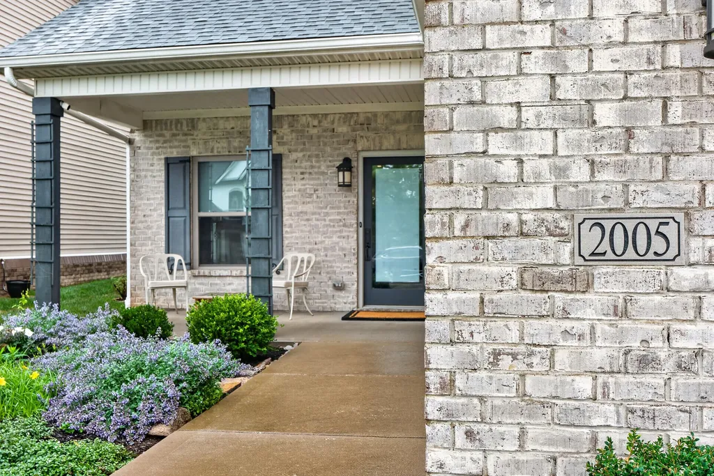2005 Covington Drive Lexington KY 40509