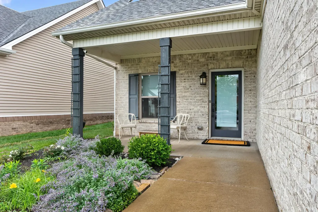 2005 Covington Drive Lexington KY 40509