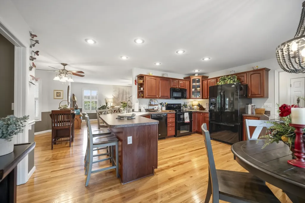 1076 Amberly Way Richmond KY 40475