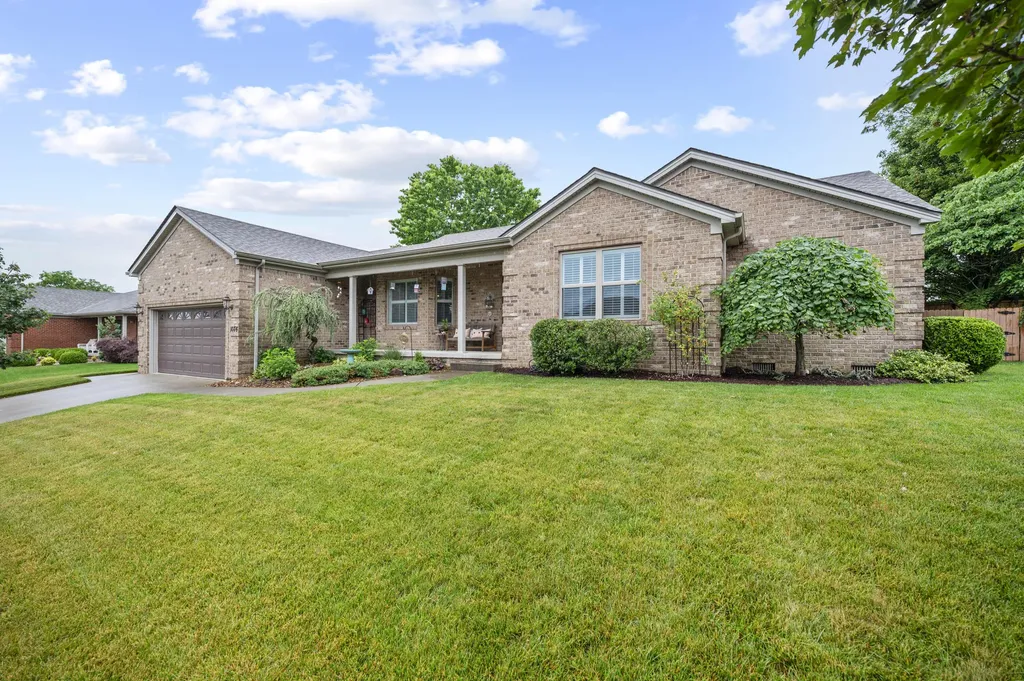 1076 Amberly Way Richmond KY 40475