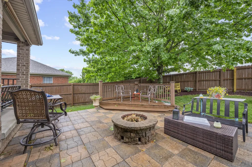 1076 Amberly Way Richmond KY 40475