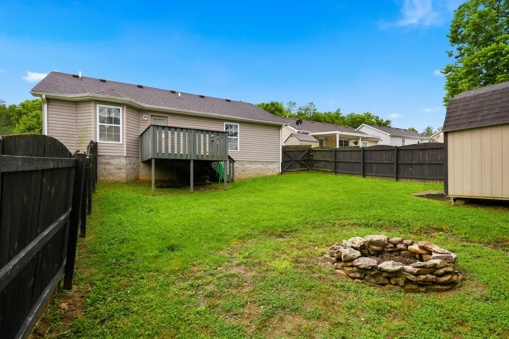 109 Maria Court Paris KY 40361