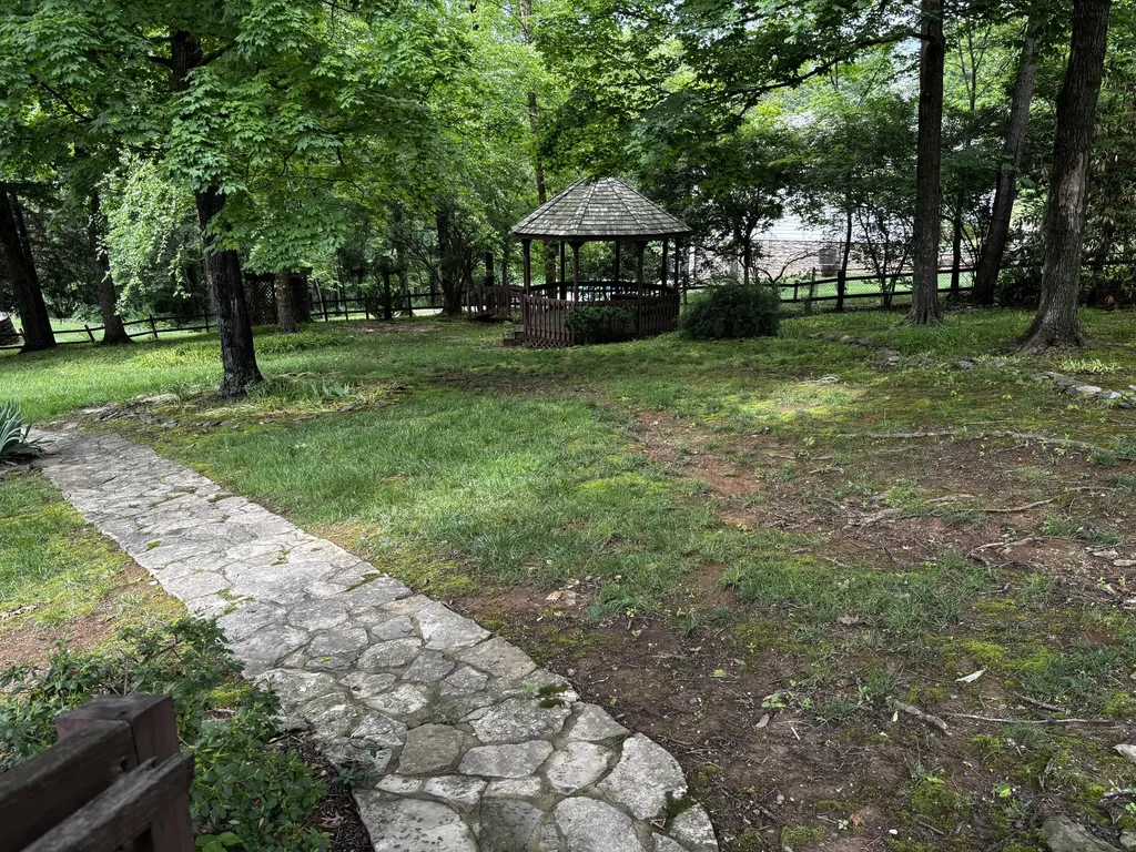 1119 Deer Haven Drive Frankfort KY 40601