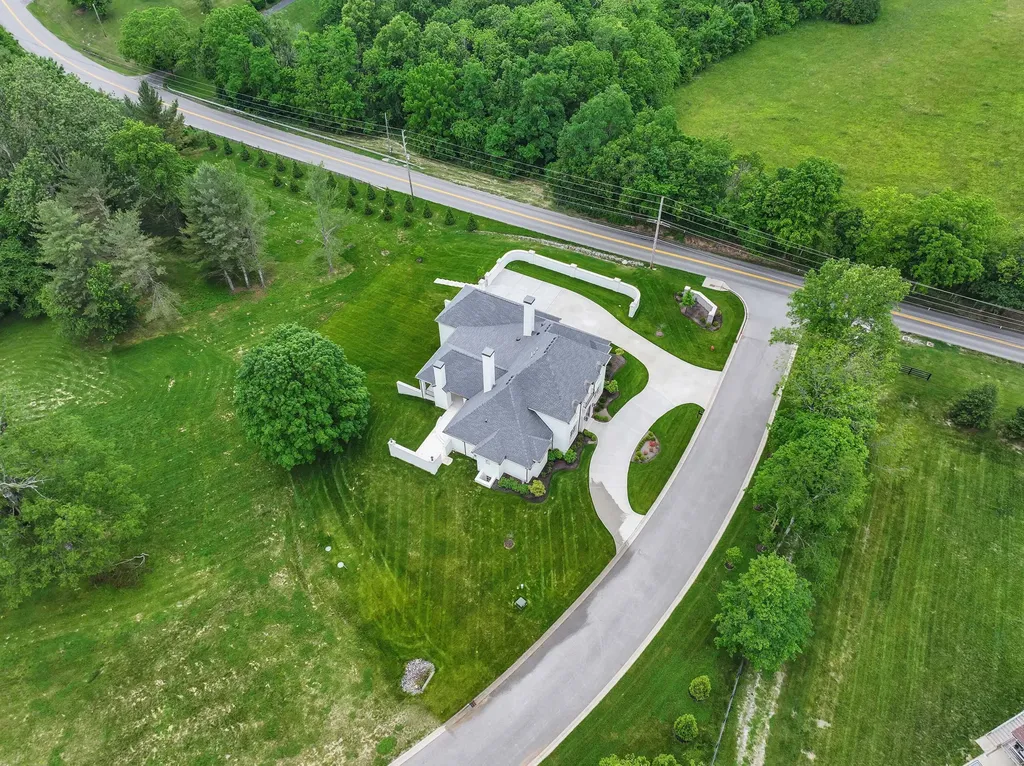 100 Lafontaine Court Nicholasville KY 40356