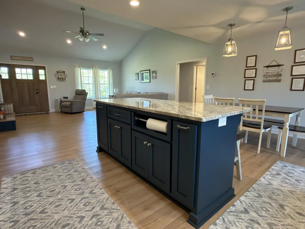 207 Collins Road Russellville KY 42276