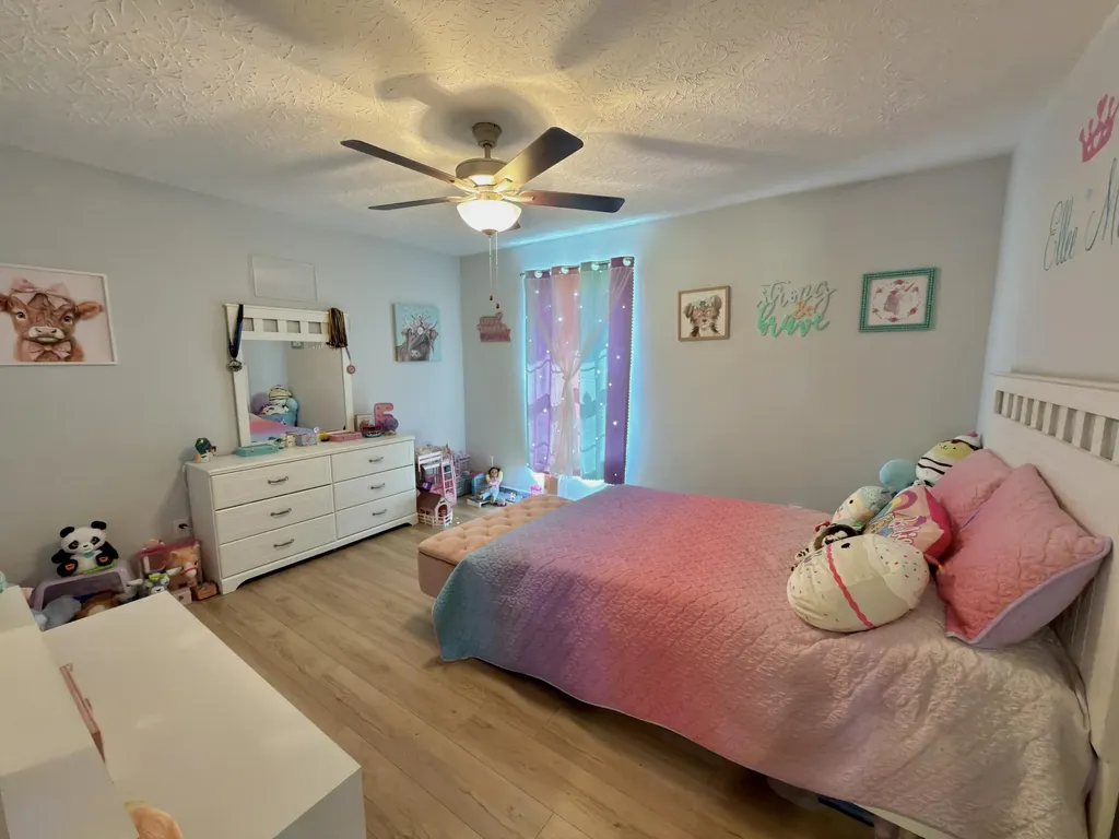 207 Collins Road Russellville KY 42276