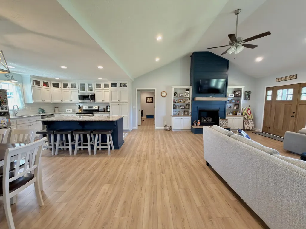 207 Collins Road Russellville KY 42276