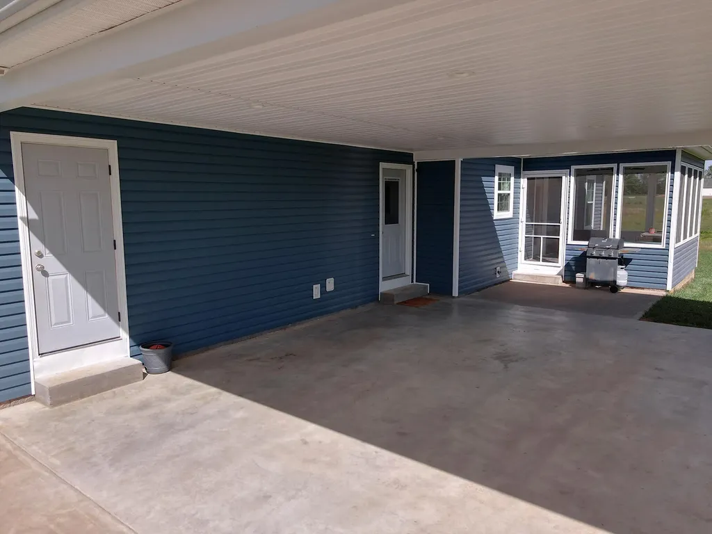 207 Collins Road Russellville KY 42276