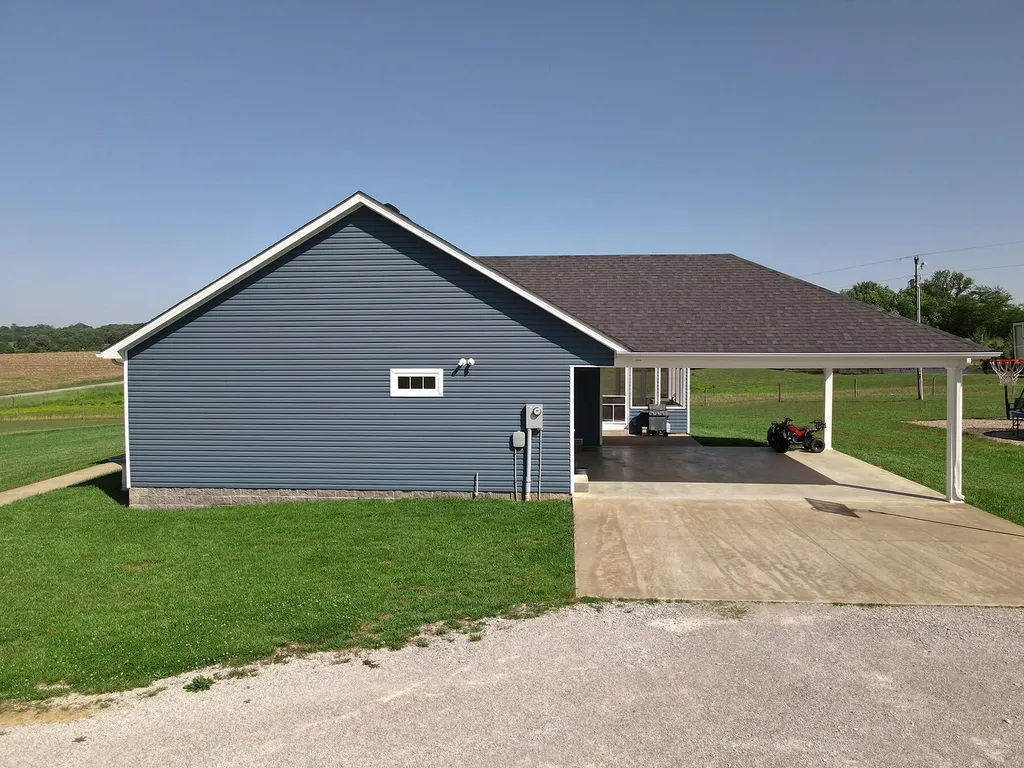 207 Collins Road Russellville KY 42276