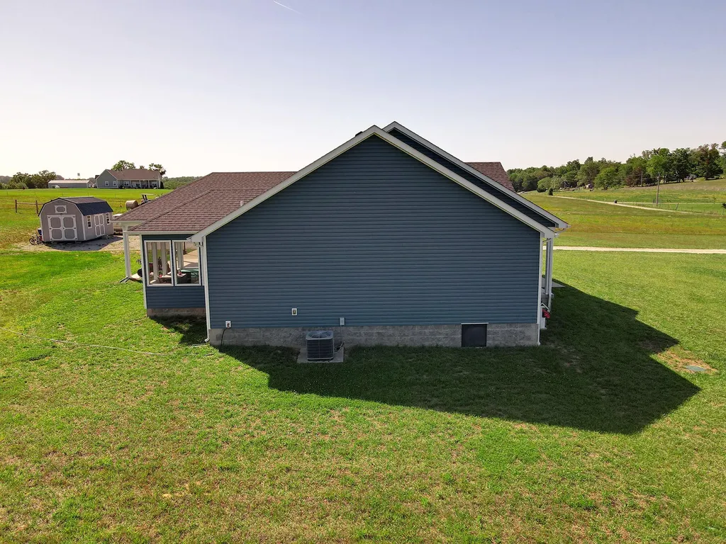 207 Collins Road Russellville KY 42276