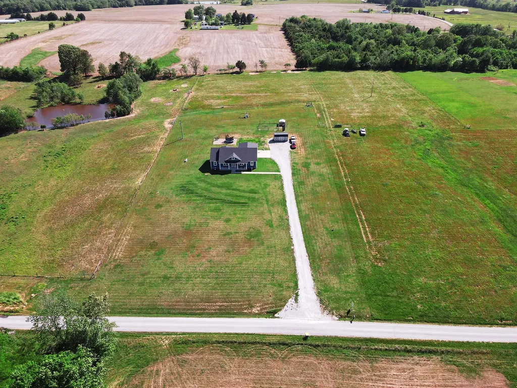 207 Collins Road Russellville KY 42276