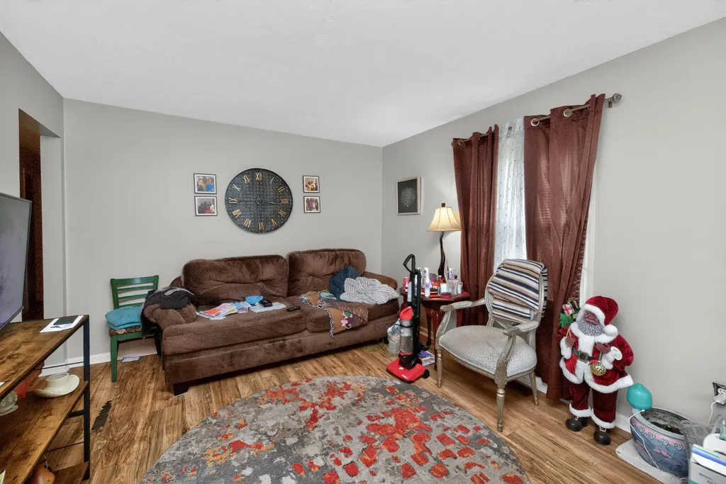1999-2001 Spring Station Drive Lexington KY 40505