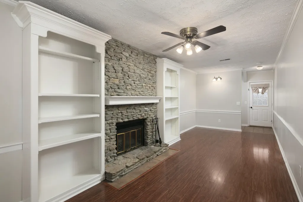 488 Larkwood Drive Lexington KY 40509