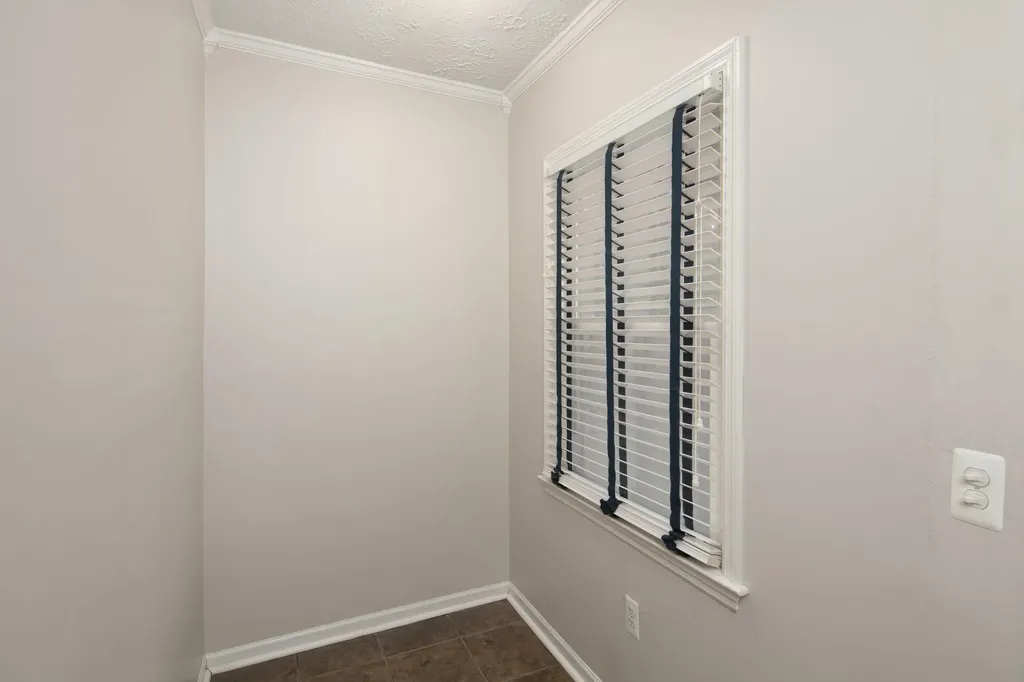 488 Larkwood Drive Lexington KY 40509