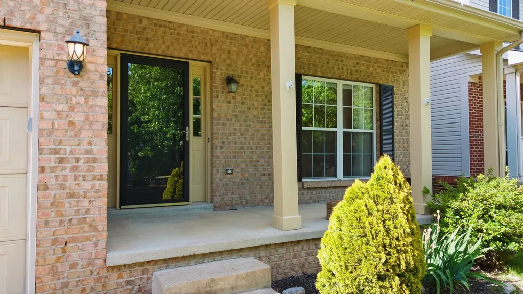 813 Vermillion Peak Pass Lexington KY 40515