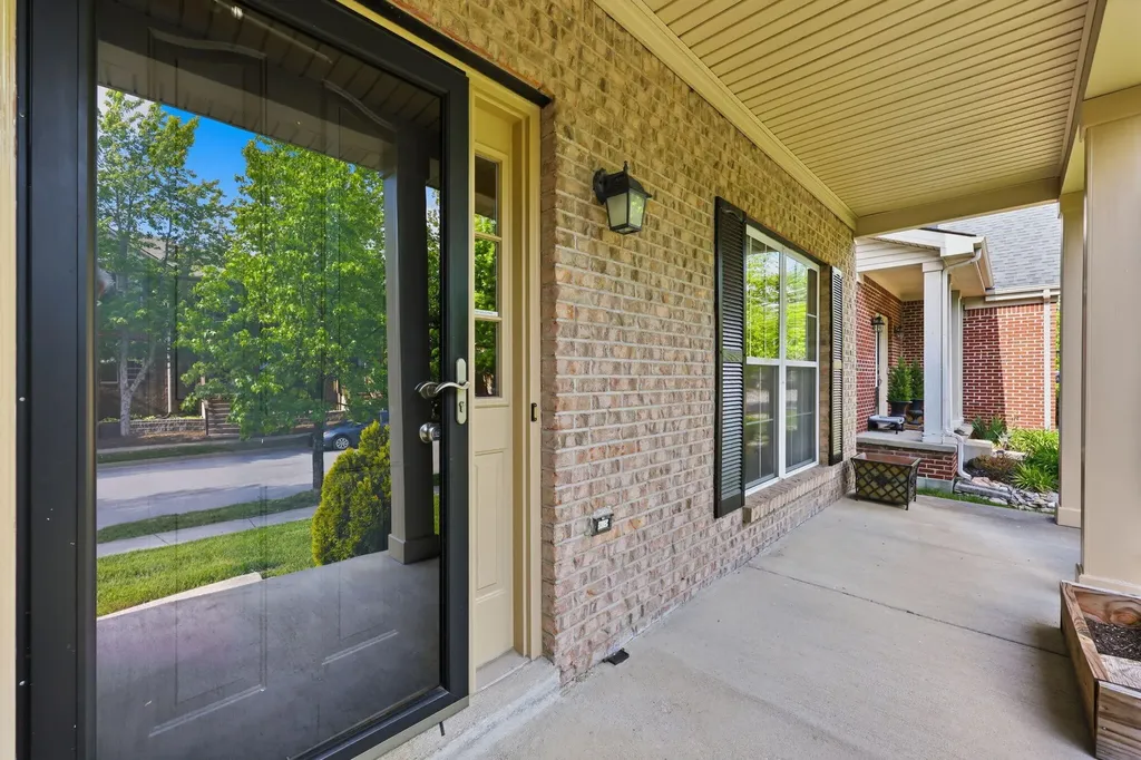 813 Vermillion Peak Pass Lexington KY 40515