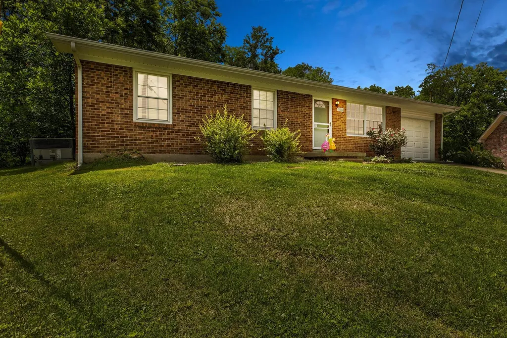 125 Kittison Drive Winchester KY 40391
