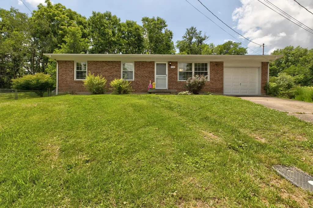 125 Kittison Drive Winchester KY 40391