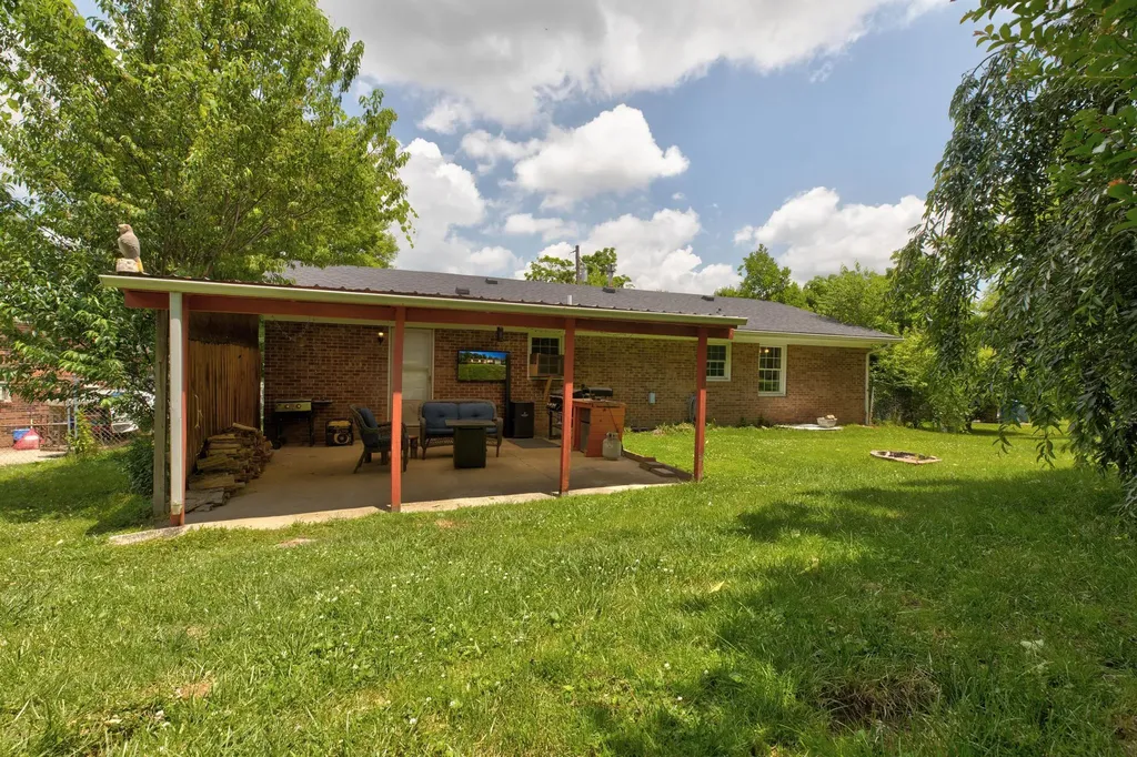 125 Kittison Drive Winchester KY 40391