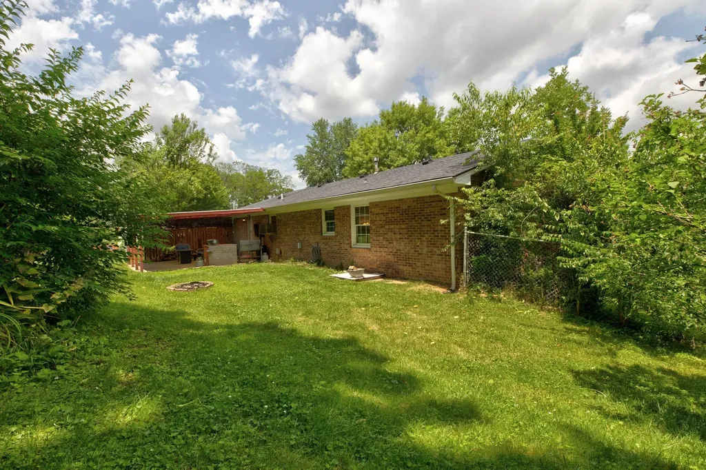 125 Kittison Drive Winchester KY 40391