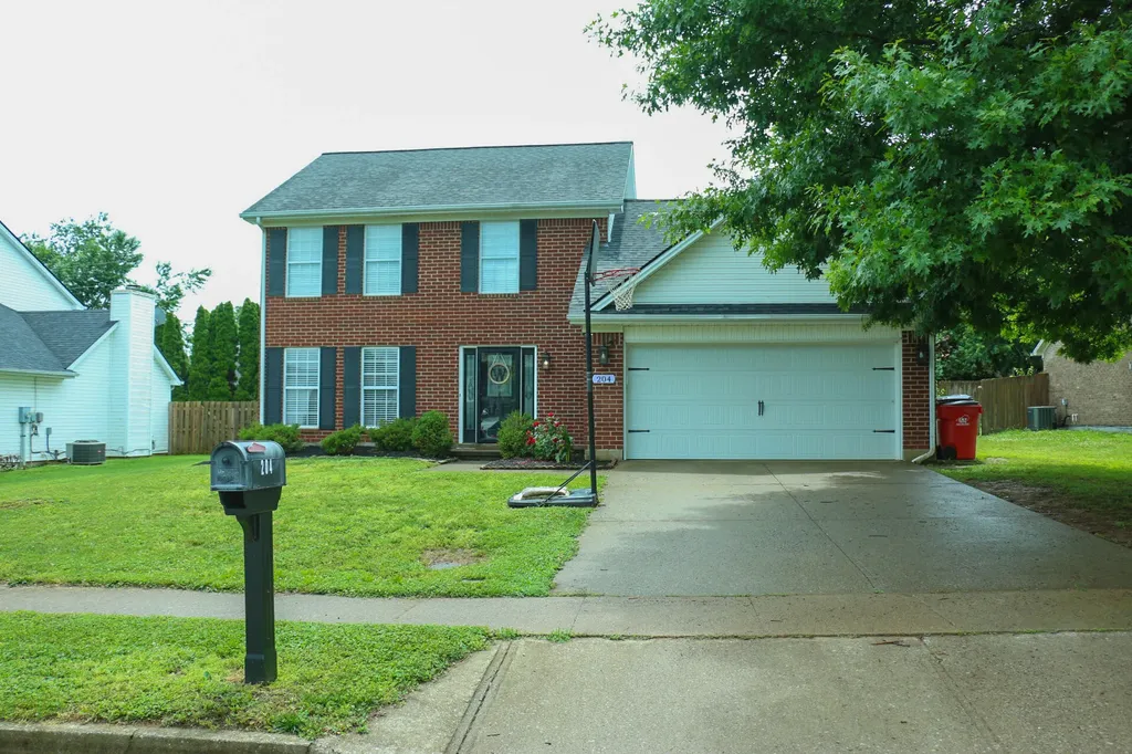 204 Stonehaven Drive Nicholasville KY 40356
