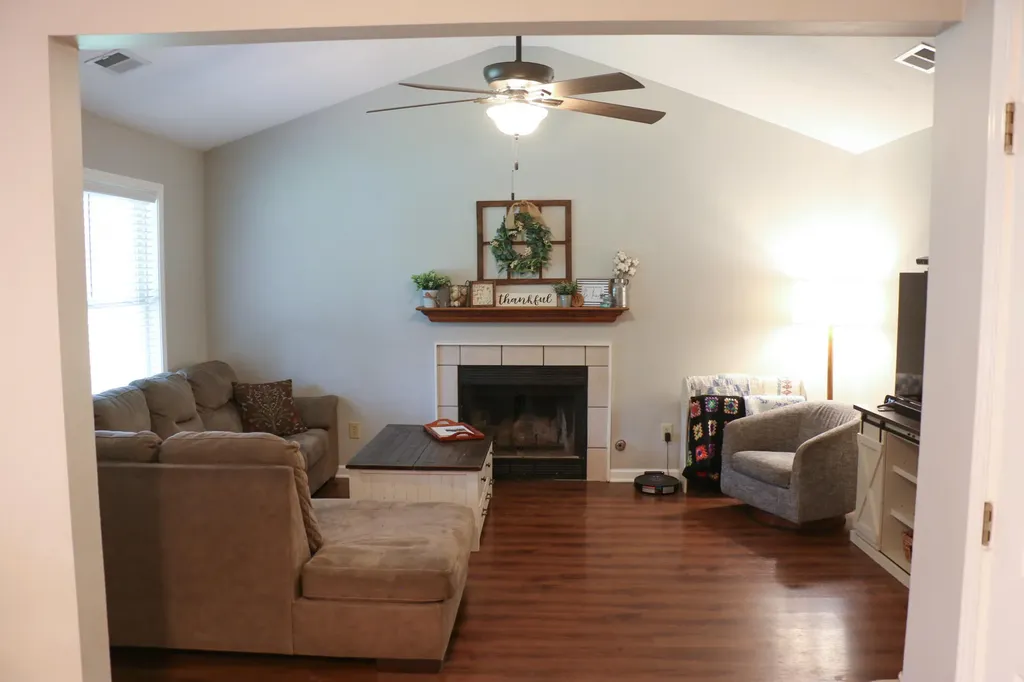 204 Stonehaven Drive Nicholasville KY 40356