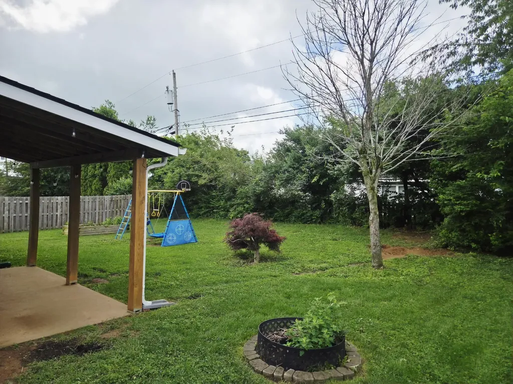 204 Stonehaven Drive Nicholasville KY 40356