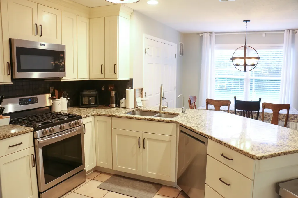 204 Stonehaven Drive Nicholasville KY 40356