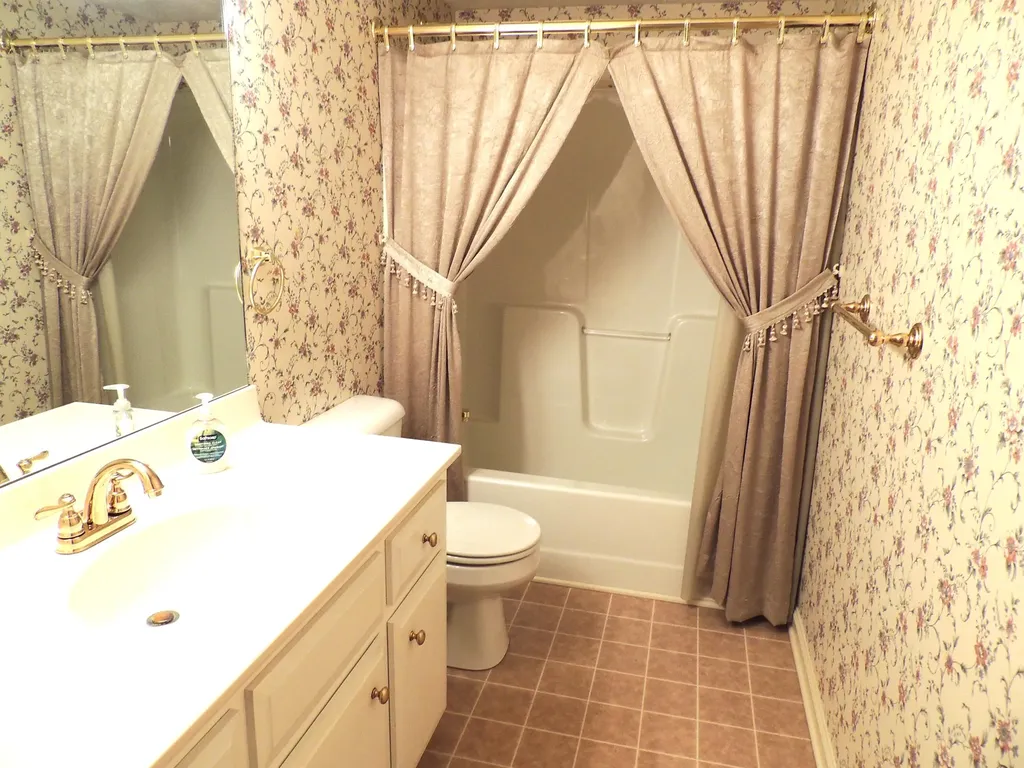 104 Bradburn Court Frankfort KY 40601