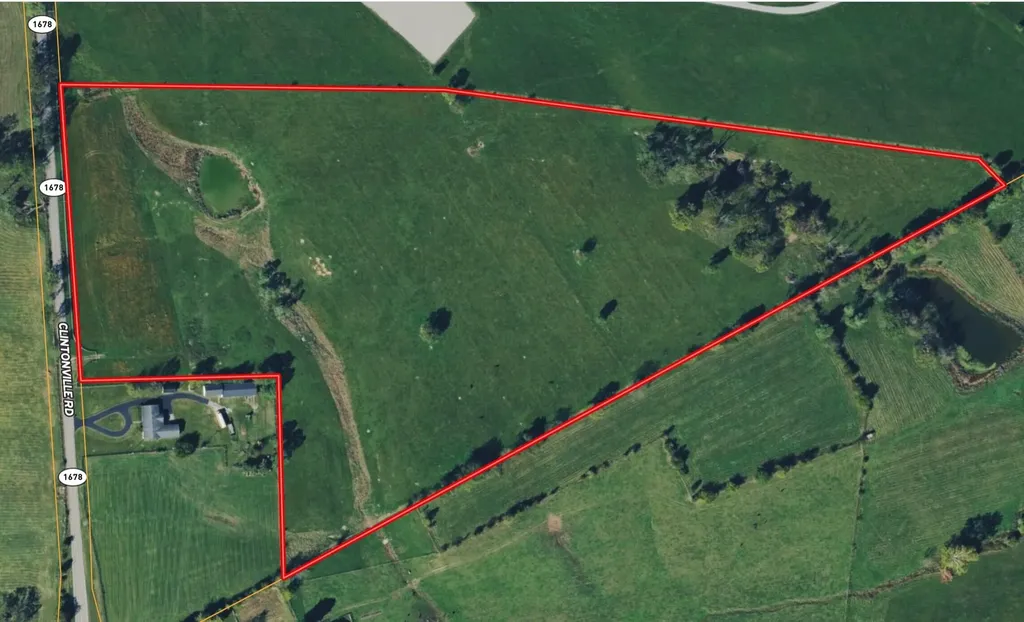 2083 Clintonville Road Paris KY 40361