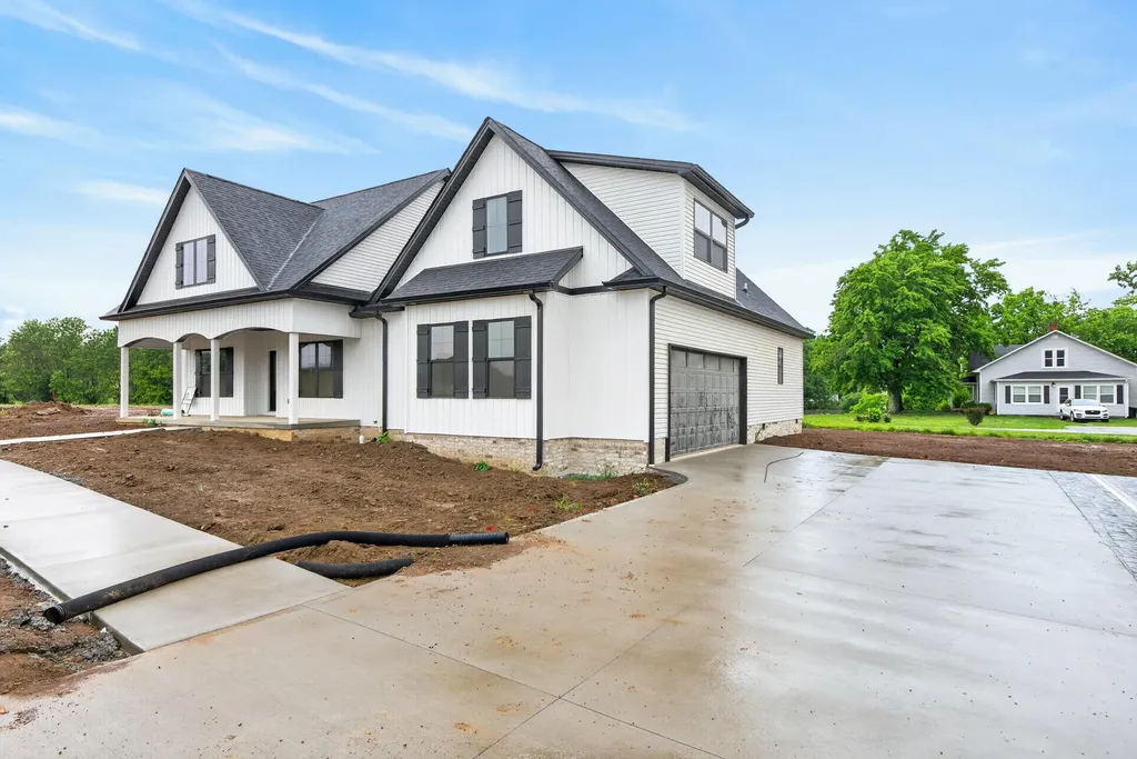 102 Stonegate Drive Danville KY 40422