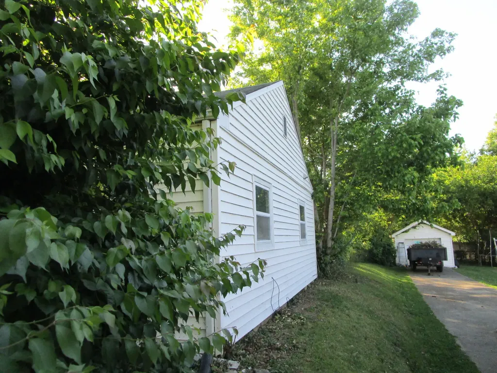 1011 Marcellus Drive Lexington KY 40505