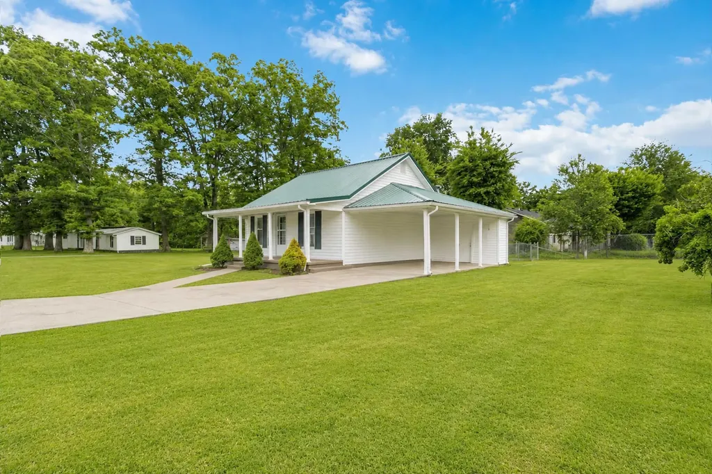 500 Tyree Street Brodhead KY 40409