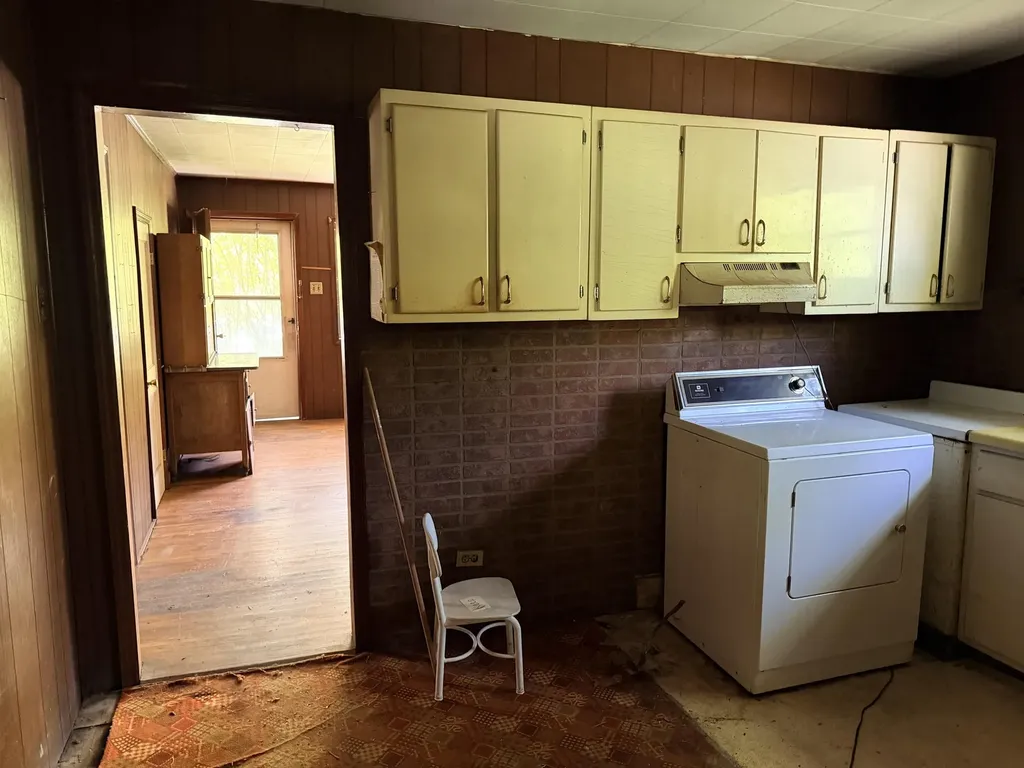 329 State Highway 522 Baxter KY 40806