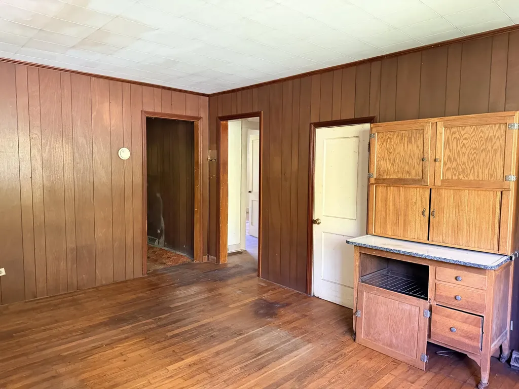 329 State Highway 522 Baxter KY 40806