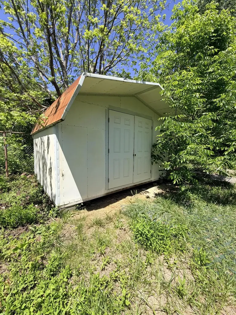 329 State Highway 522 Baxter KY 40806