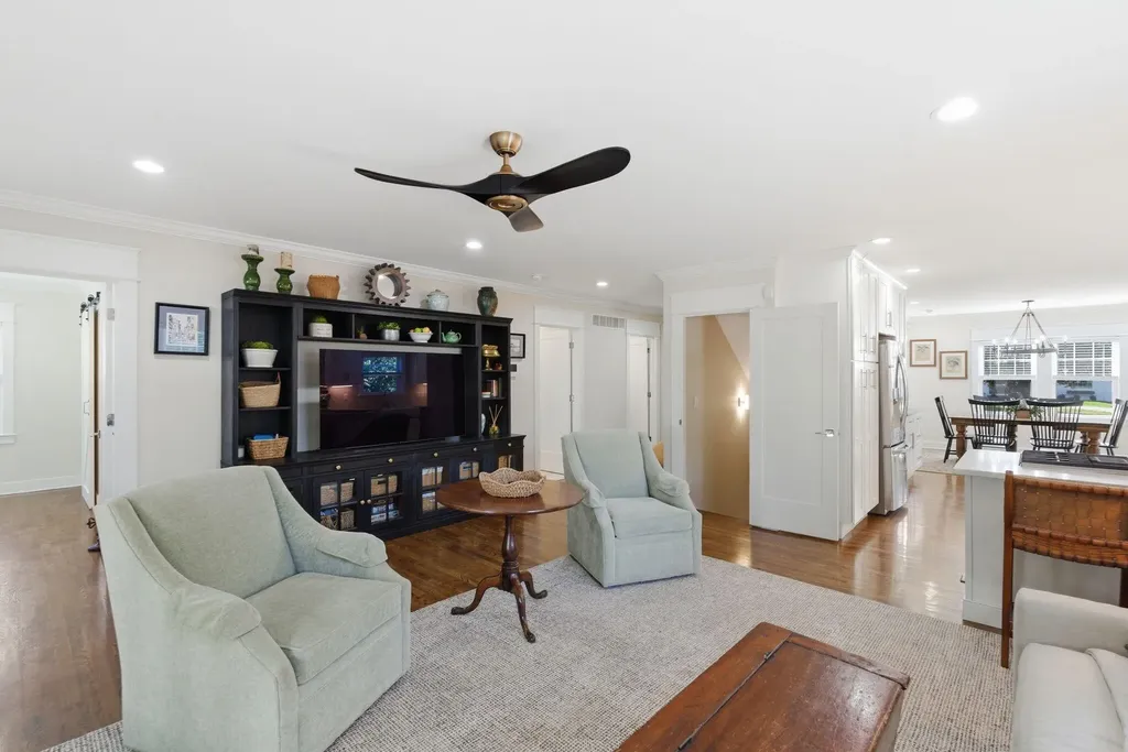 403 Chinoe Road Lexington KY 40502